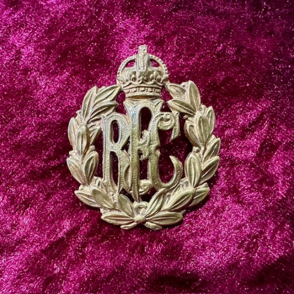 WW1 RFC Cap Badge 18